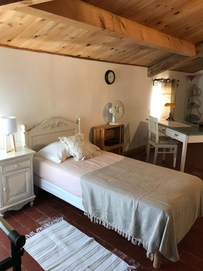 La Charmeuse Daire Céreste Dış mekan fotoğraf